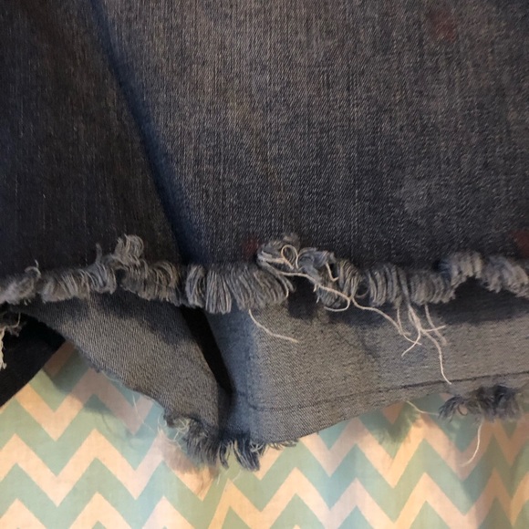 FINAL SALE- LEAVING CLOSET-NO FURTHER DISCOUNTS - Picture 3 of 9